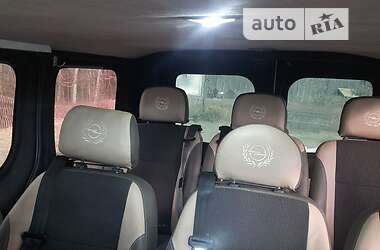 Мінівен Opel Vivaro 2006 в Рівному