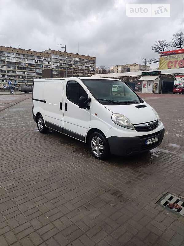 Грузовой фургон Opel Vivaro 2011 в Киеве