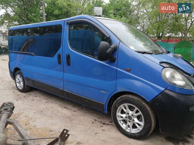 Мінівен Opel Vivaro 2004 в Кременці
