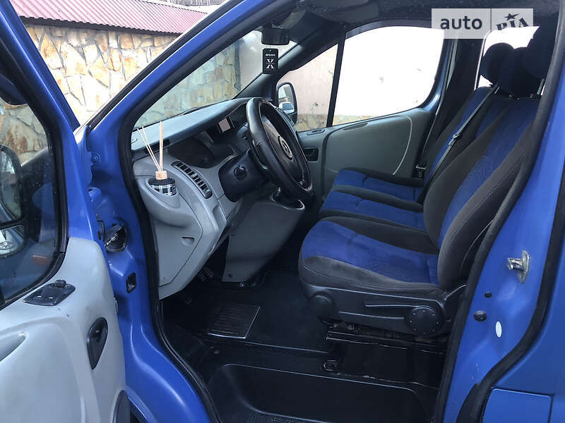 Минивэн Opel Vivaro 2007 в Могилев-Подольске