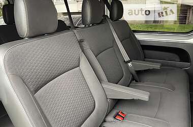 Минивэн Opel Vivaro 2017 в 