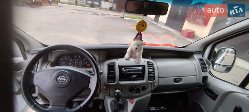 Минивэн Opel Vivaro 2005 в Смеле