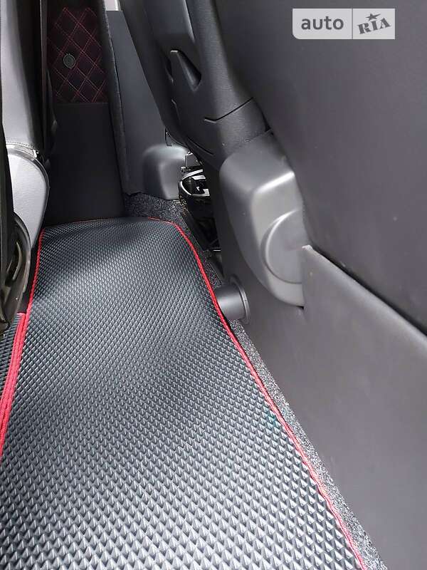 Мінівен Opel Vivaro 2017 в Кропивницькому