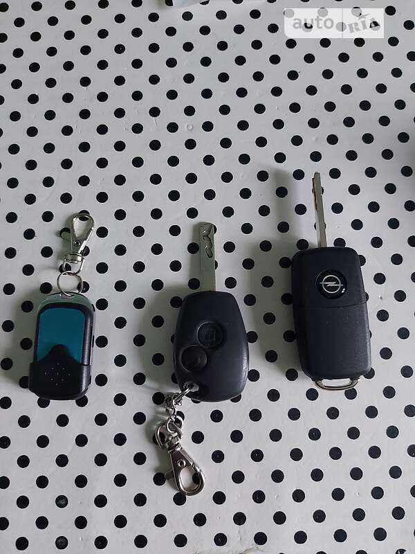 Мінівен Opel Vivaro 2017 в Кропивницькому