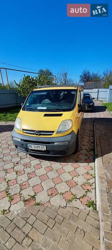 Мінівен Opel Vivaro 2006 в Дніпрі