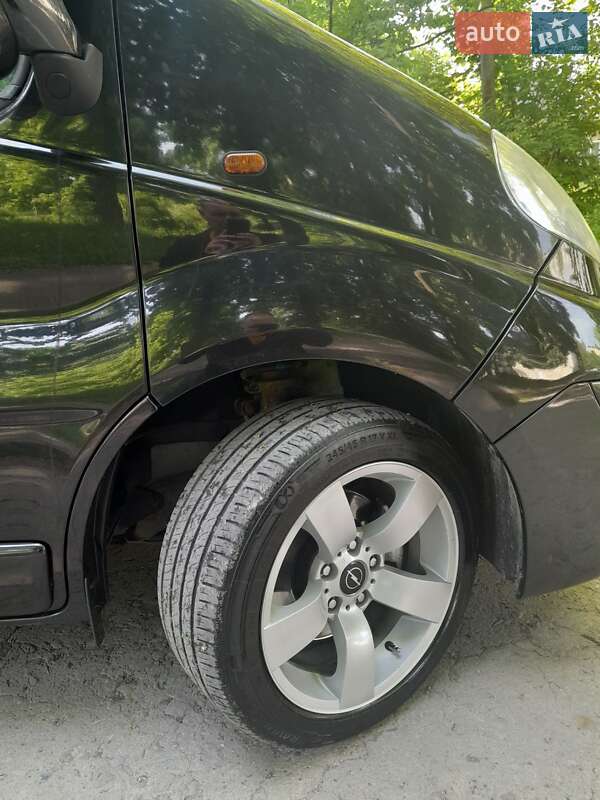 Минивэн Opel Vivaro 2007 в Городенке