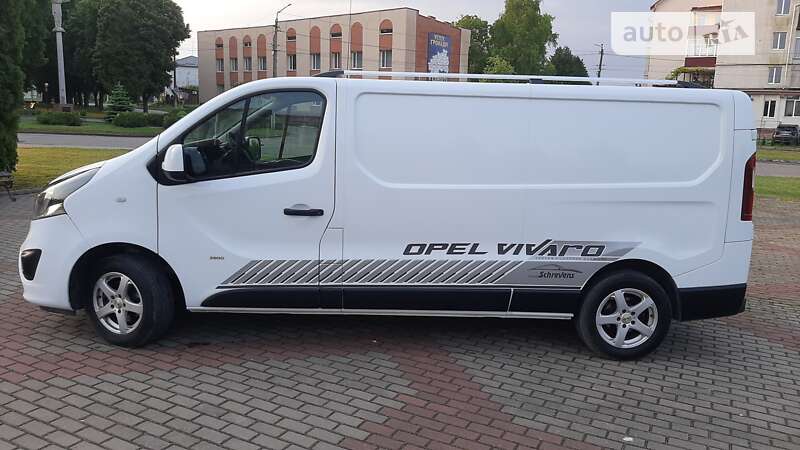 Грузовой фургон Opel Vivaro 2018 в Луцке