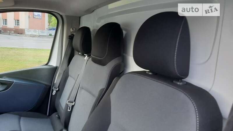 Грузовой фургон Opel Vivaro 2018 в Луцке