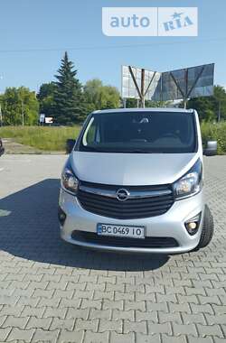 Минивэн Opel Vivaro 2015 в Дрогобыче