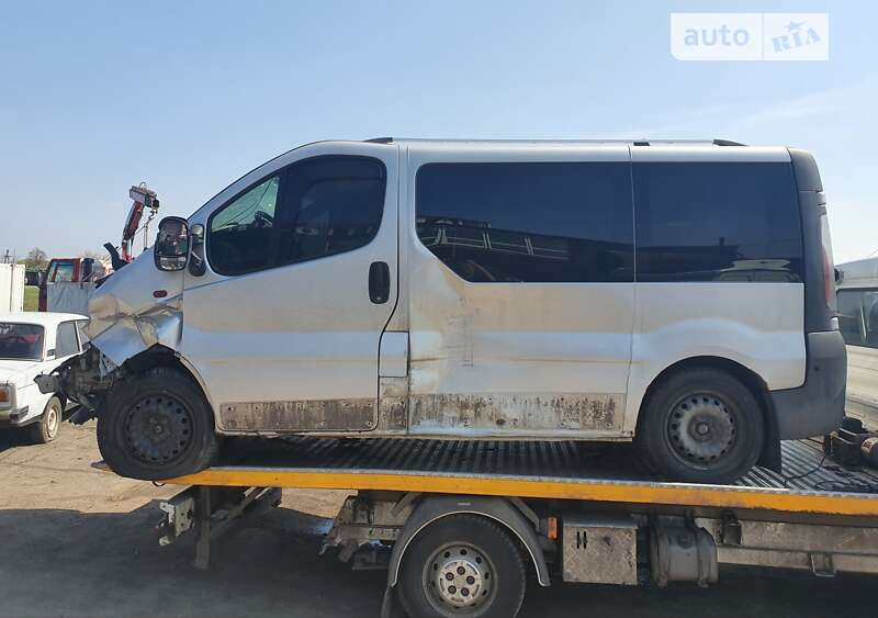 Минивэн Opel Vivaro 2006 в 