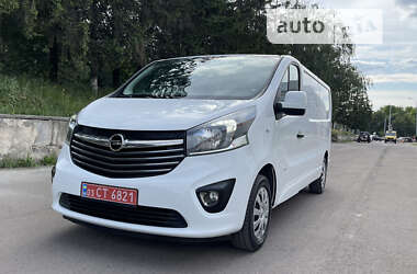 Грузовой фургон Opel Vivaro 2015 в Ровно