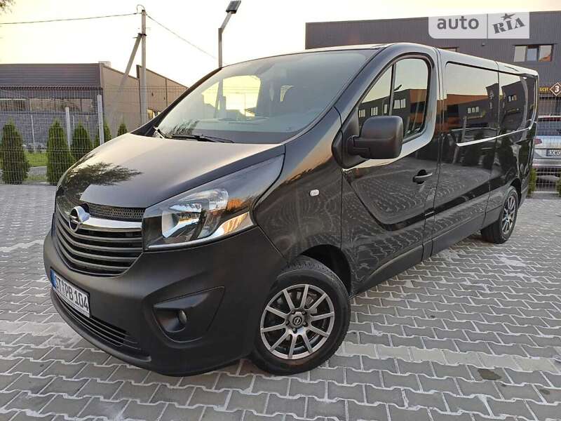 Opel Vivaro 2015