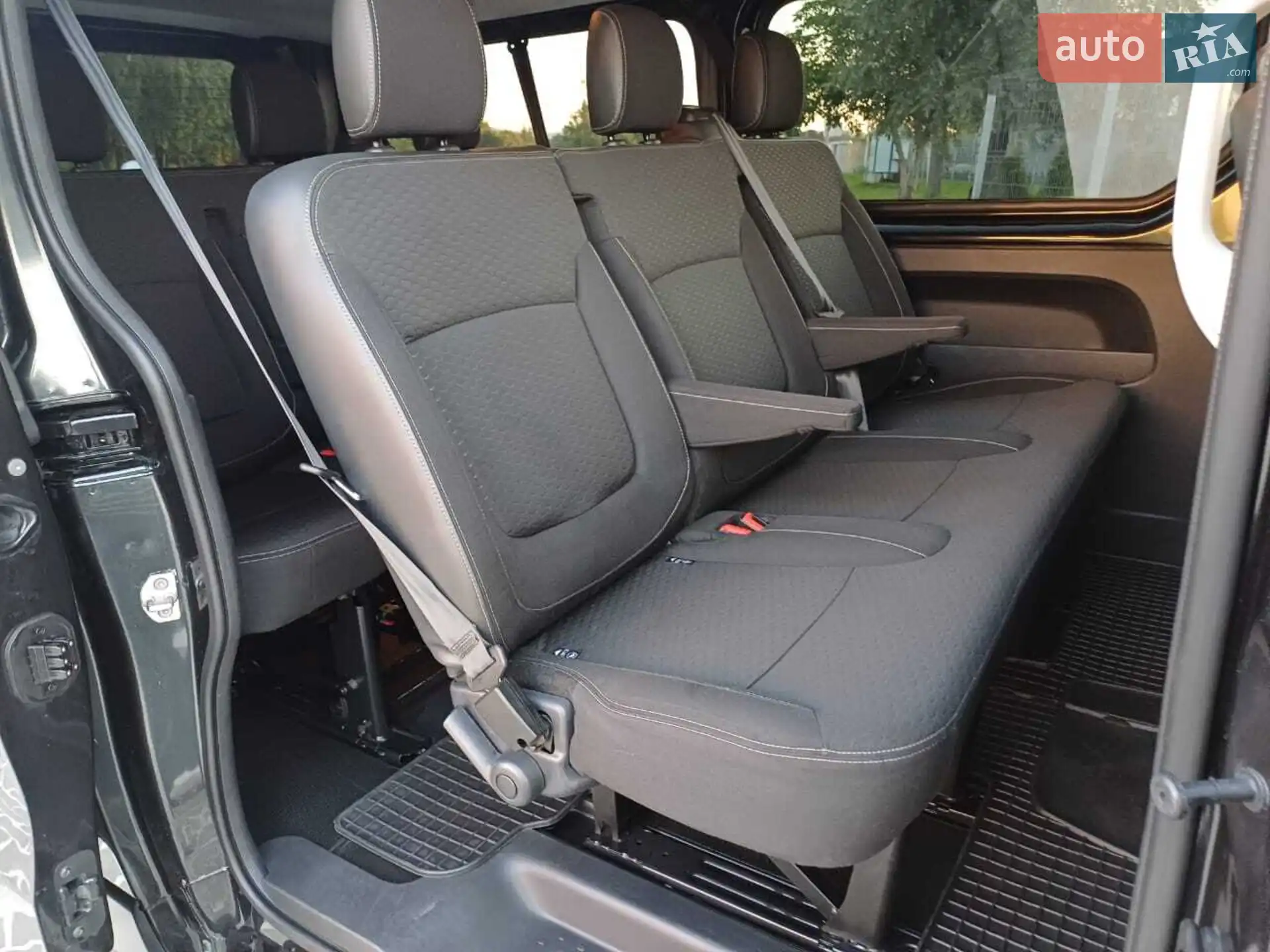 2015 Opel Vivaro - мініатюра 12