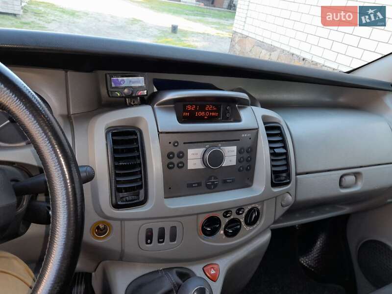 Мінівен Opel Vivaro 2007 в Рівному фото 9 Мінівен Opel Vivaro 2007 в Рівному