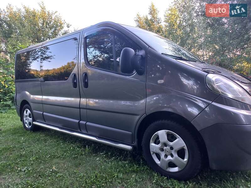 Минивэн Opel Vivaro 2013 в Харькове