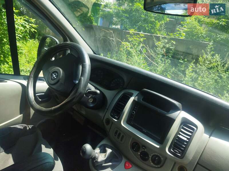 Мінівен Opel Vivaro 2005 в Києві