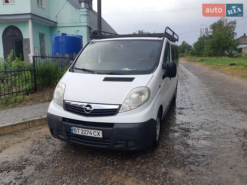 Минивэн Opel Vivaro 2009 в Николаеве
