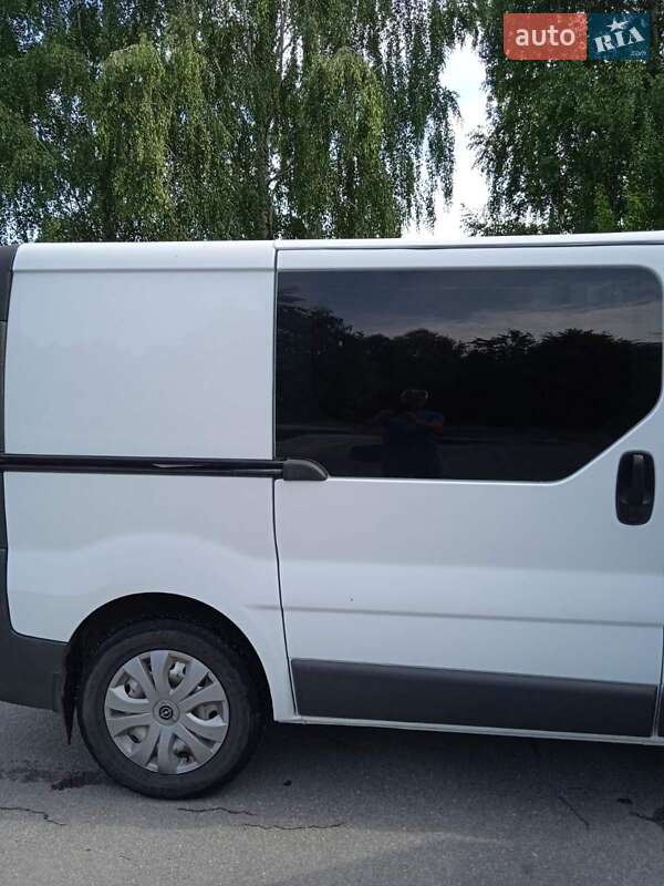 Мінівен Opel Vivaro 2007 в Звягелі