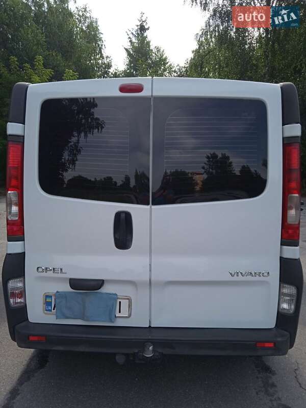 Мінівен Opel Vivaro 2007 в Звягелі
