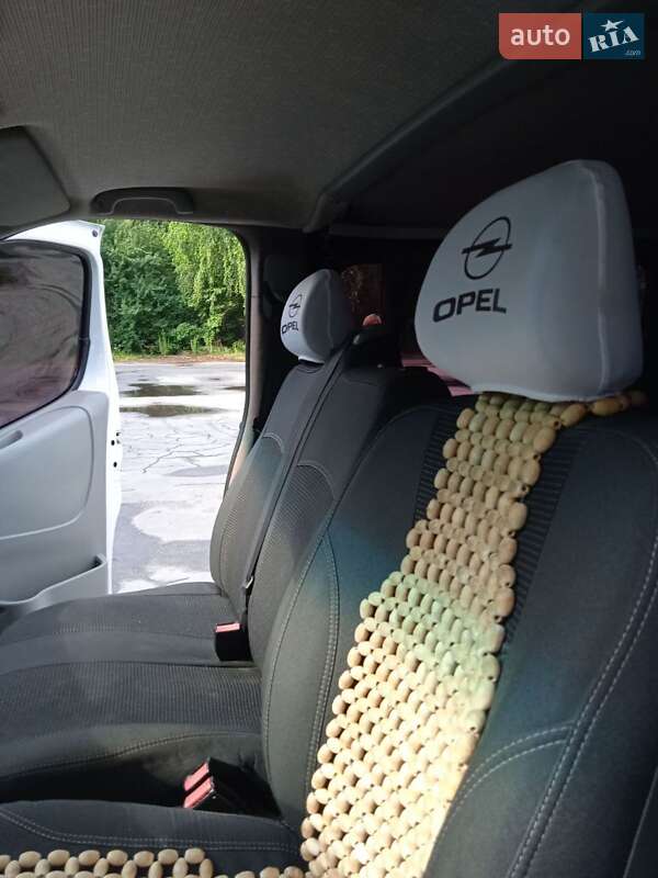 Мінівен Opel Vivaro 2007 в Звягелі