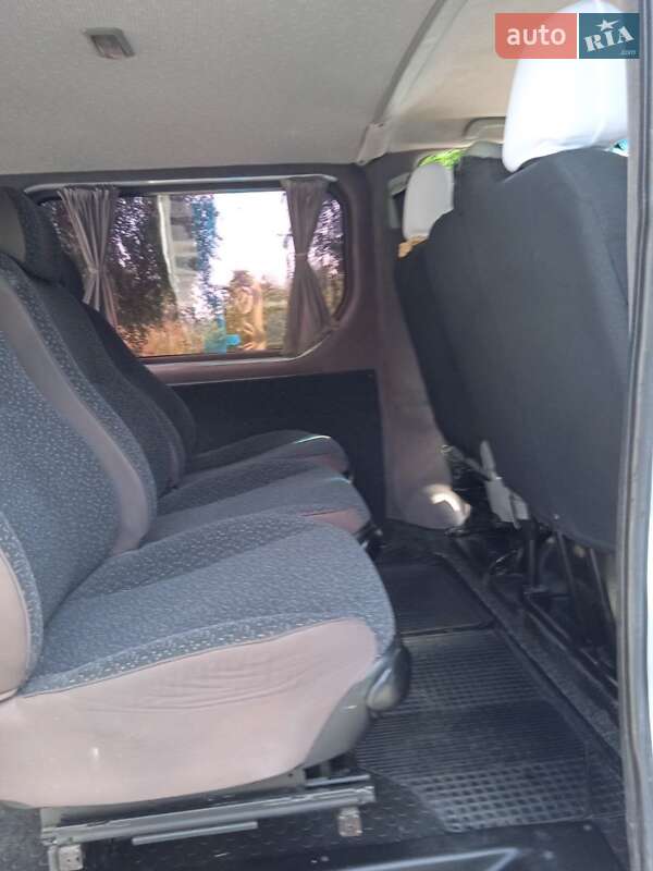 Мінівен Opel Vivaro 2007 в Звягелі