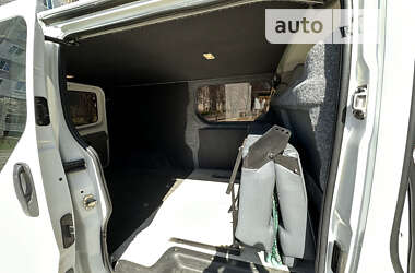 Грузовой фургон Opel Vivaro 2014 в 