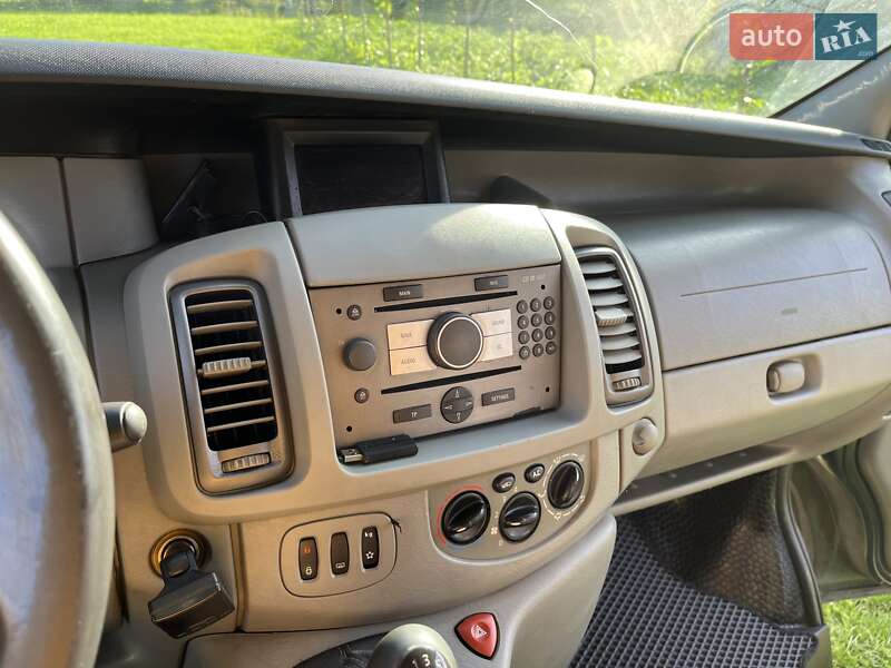 Мінівен Opel Vivaro 2007 в Чернівцях