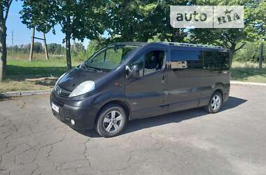 Мінівен Opel Vivaro 2012 в Зміїві