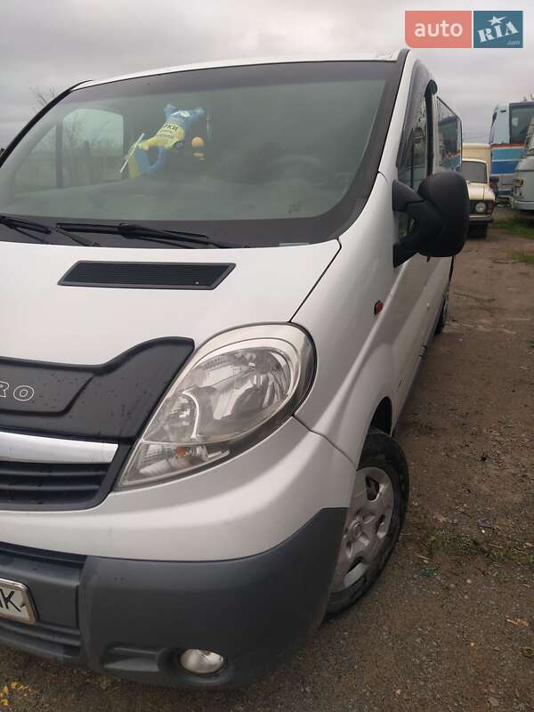 Минивэн Opel Vivaro 2010 в Первомайске