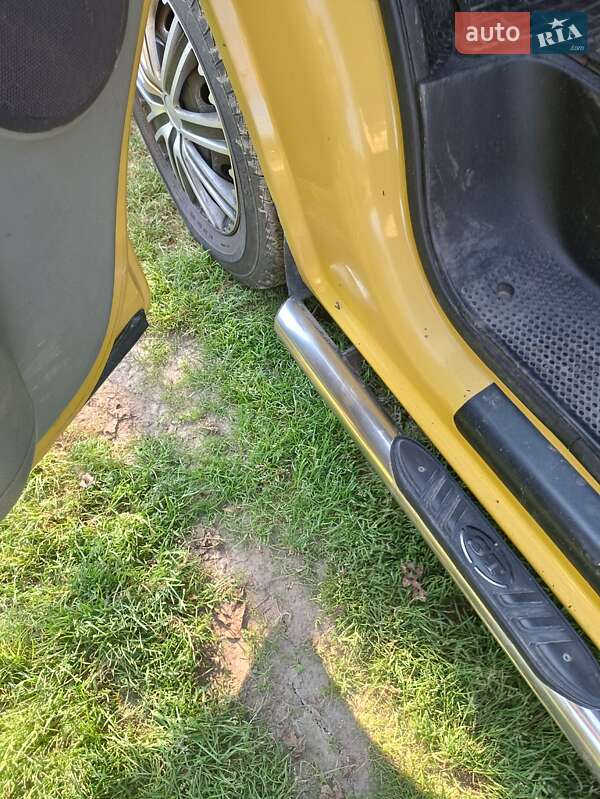 Минивэн Opel Vivaro 2003 в Золочеве