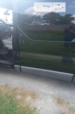 Минивэн Opel Vivaro 2010 в 