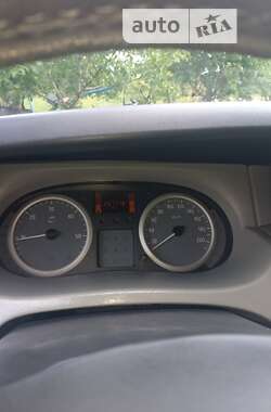 Минивэн Opel Vivaro 2010 в 