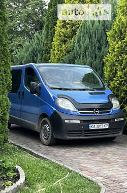 Минивэн Opel Vivaro 2003 в Ивано-Франковске