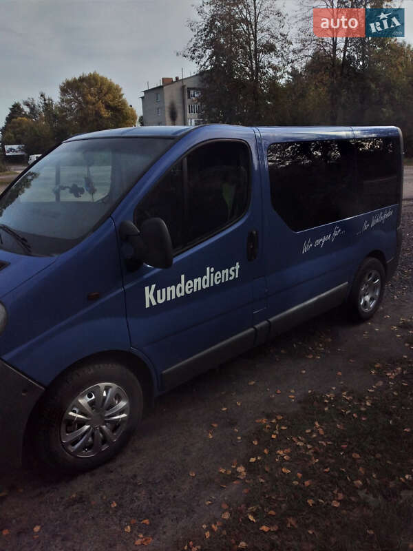 Мінівен Opel Vivaro 2003 в Шацьку