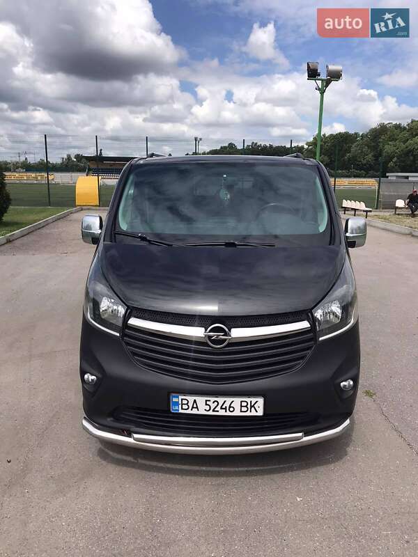 Opel Vivaro 2015