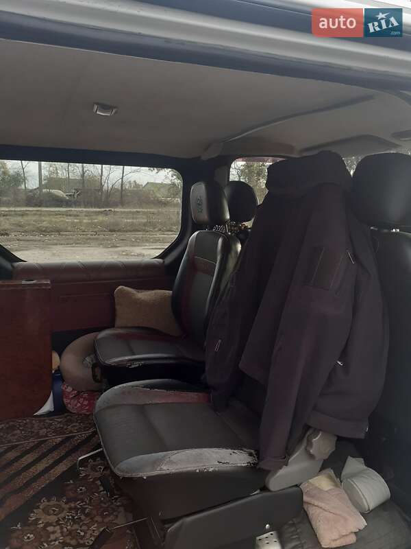 Мінівен Opel Vivaro 2006 в Чернігові