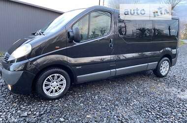 Минивэн Opel Vivaro 2010 в 