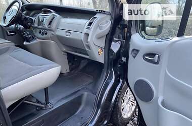Минивэн Opel Vivaro 2010 в 