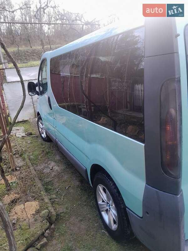 Мінівен Opel Vivaro 2002 в Мукачевому