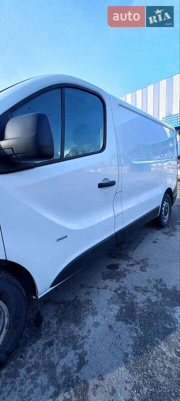 Грузовой фургон Opel Vivaro 2017 в Днепре