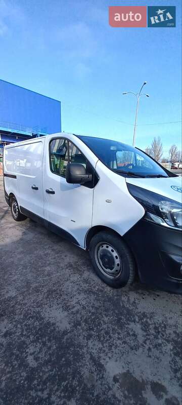 Грузовой фургон Opel Vivaro 2017 в Днепре