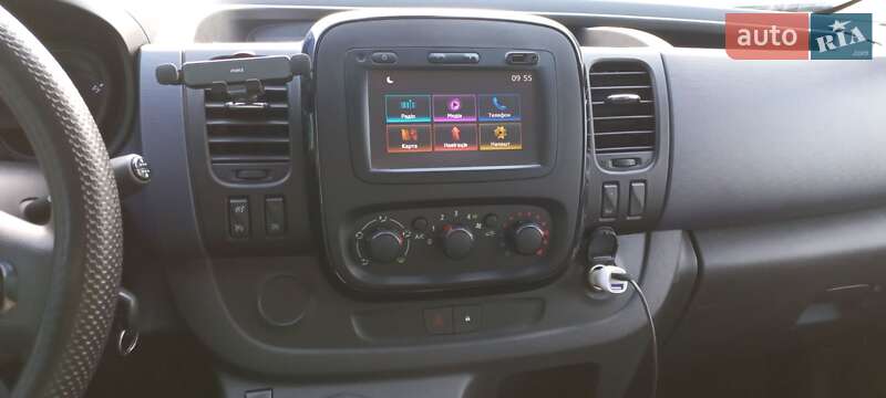 Грузовой фургон Opel Vivaro 2017 в Днепре