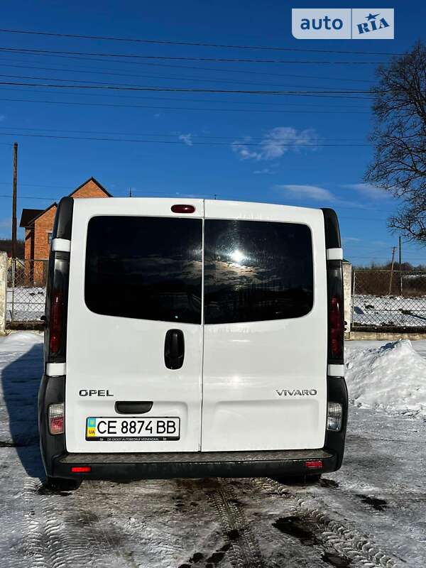 Минивэн Opel Vivaro 2006 в Черновцах
