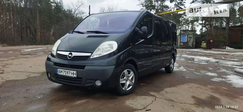 Мінівен Opel Vivaro 2011 в Коростені