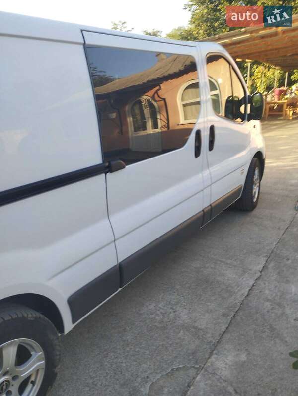 Грузопассажирский фургон Opel Vivaro 2014 в Ананьеве фото 13 Грузопассажирский фургон Opel Vivaro 2014 в Ананьеве