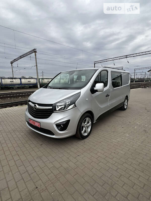 Мінівен Opel Vivaro 2018 в Дубні