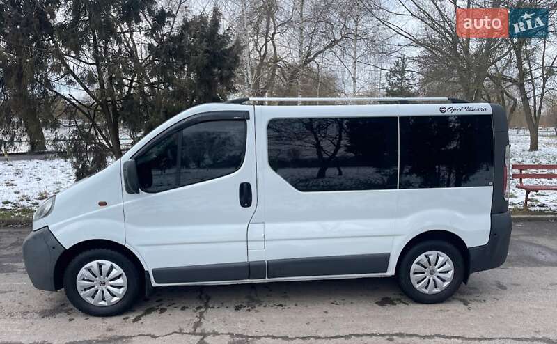 Минивэн Opel Vivaro 2004 в Ровно фото 10 Минивэн Opel Vivaro 2004 в Ровно
