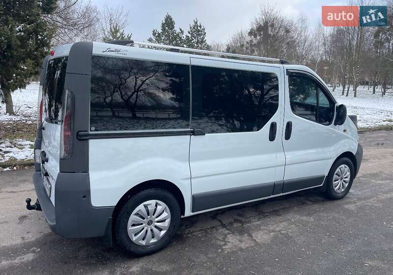 Минивэн Opel Vivaro 2004 в Ровно фото 11 Минивэн Opel Vivaro 2004 в Ровно