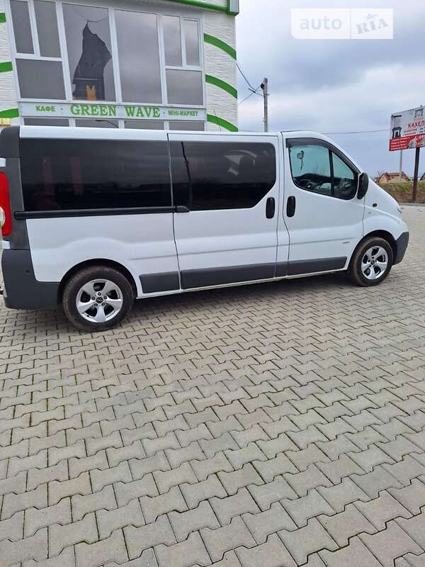 Минивэн Opel Vivaro 2012 в Ивано-Франковске