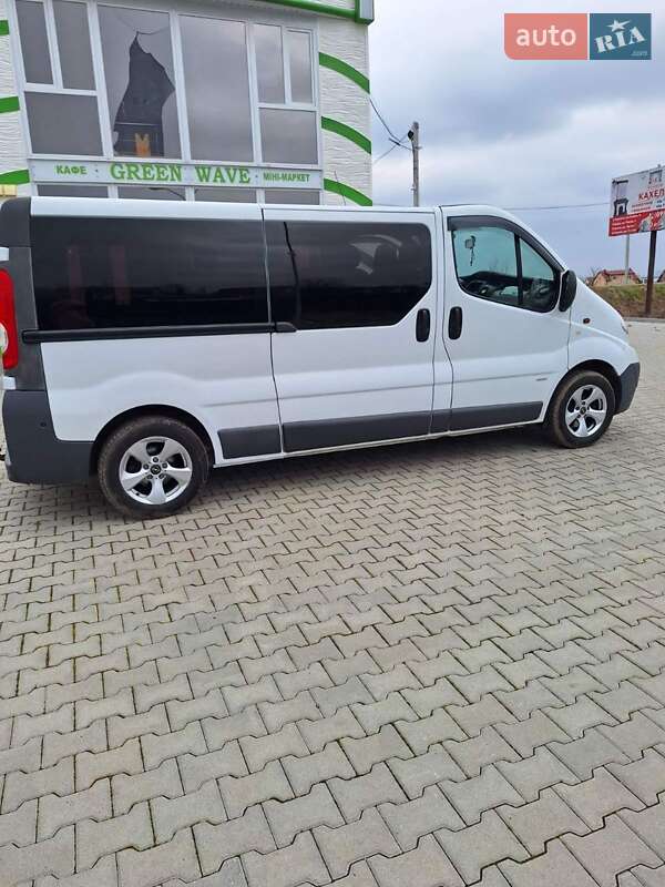 Opel Vivaro 2012